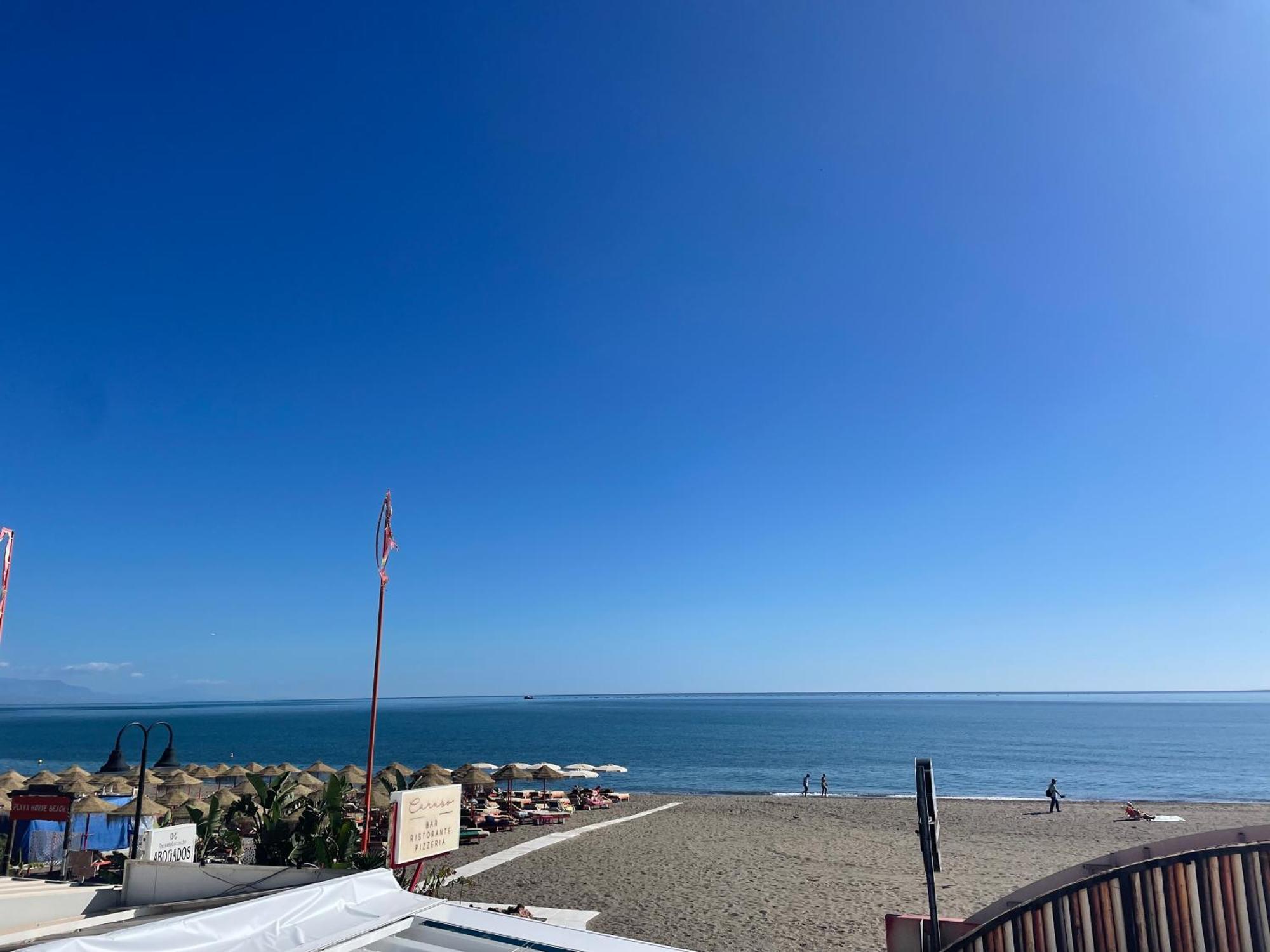 Apartamento Calma Carihuela Beach - 10 Metros De La Playa Torremolinos Dış mekan fotoğraf