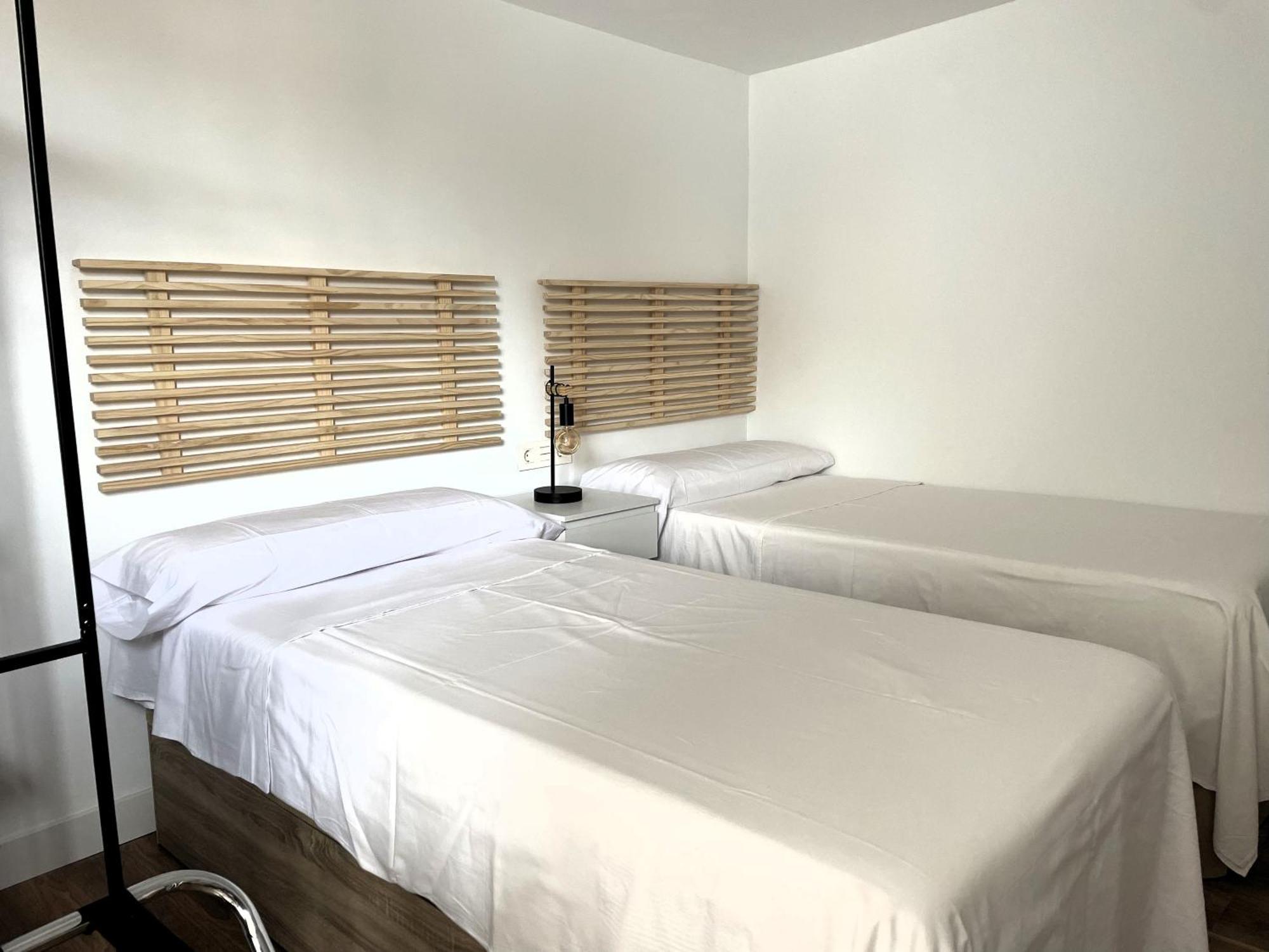 Apartamento Calma Carihuela Beach - 10 Metros De La Playa Torremolinos Dış mekan fotoğraf
